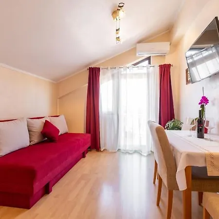 Apartment The Double View Makarska