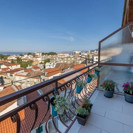 Apartment The Double View Makarska