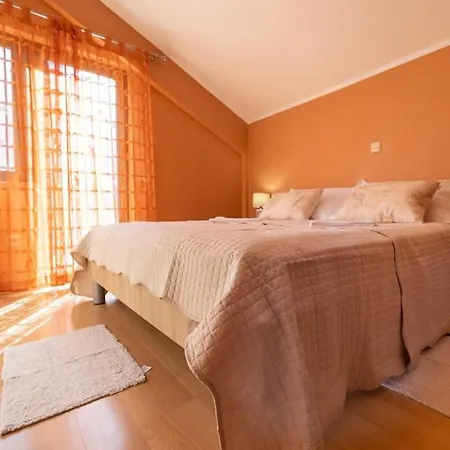 The Double View Apartment Makarska