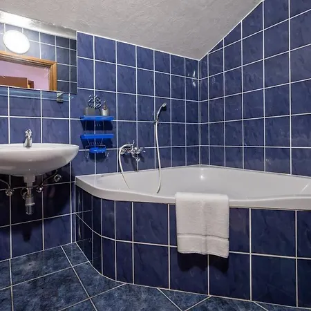 The Double View Apartment *